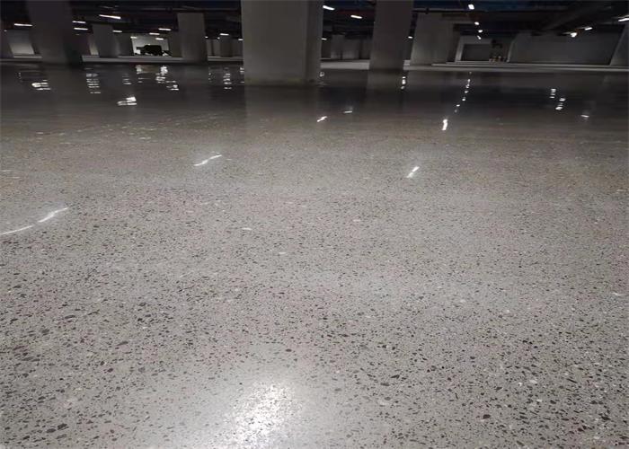 山西某小區地下車庫固化地坪
