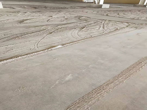 汽車配件生產車間固化劑地坪施工進行中！