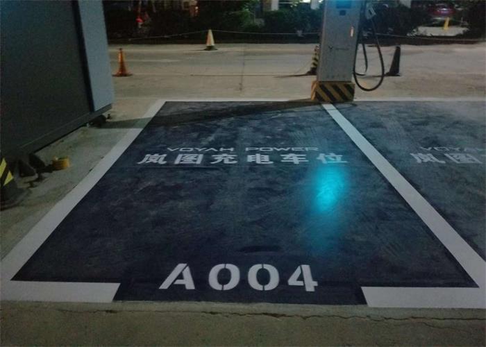 石家莊4s店停車位環氧施工收尾中！